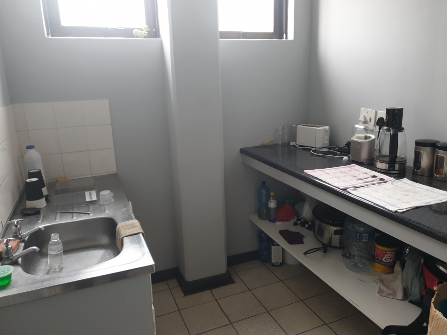 To Let Commercial Property for Rent in Salt River Western Cape